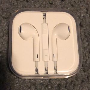 Apple Headphones